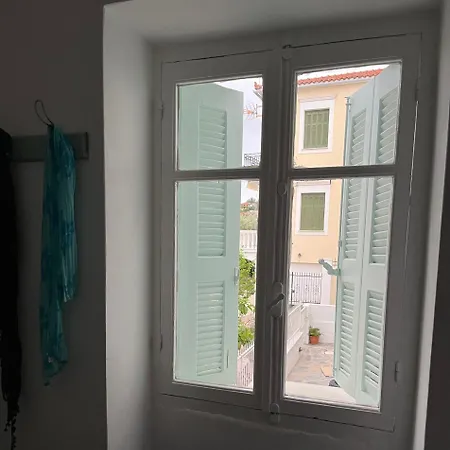 Authentic Rooftop House Tatil Evi Galaxídhion