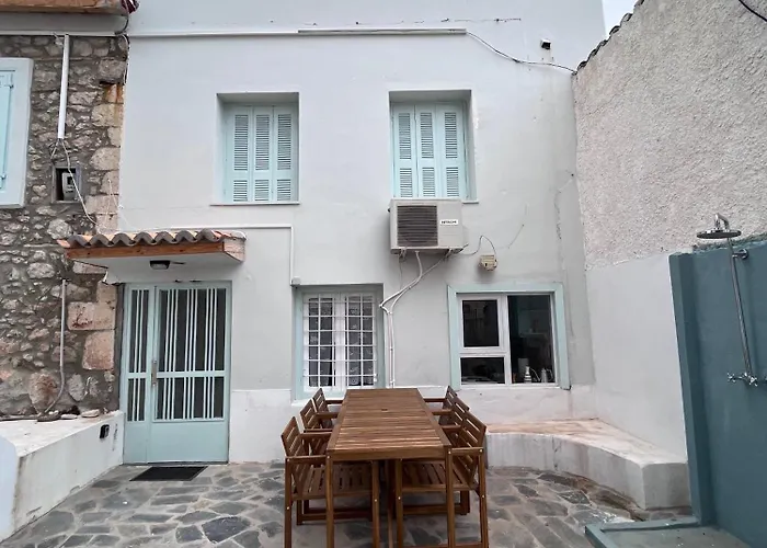 Authentic Rooftop House * Galaxídhion